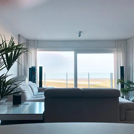In Near The Beach, Cleaning Included *