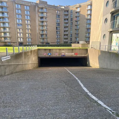 In Near The Beach, Cleaning Included * Nieuwpoort